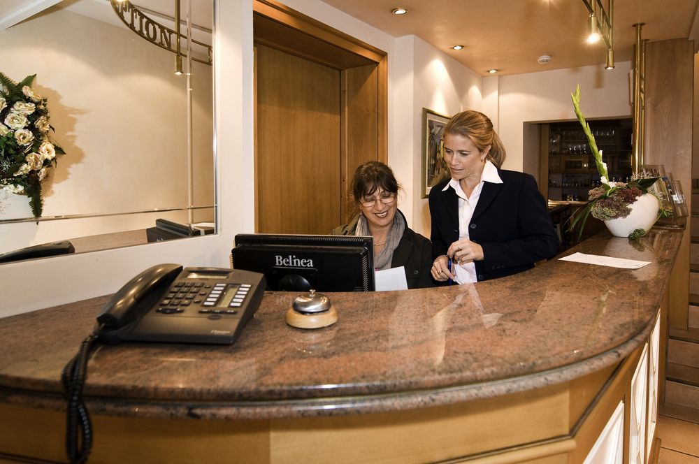 Hotel Schwanen Köngen Eksteriør billede