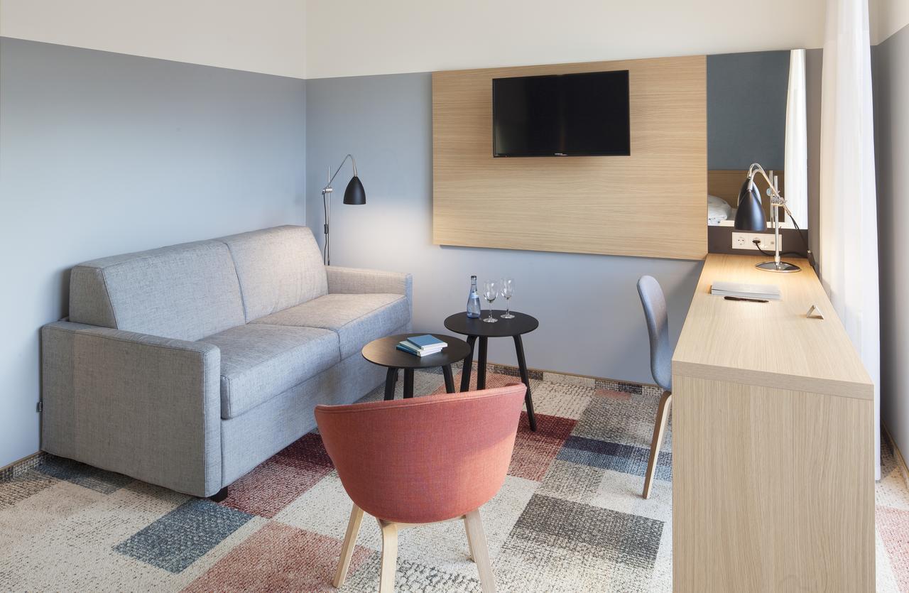 Hotel Schwanen Köngen Eksteriør billede